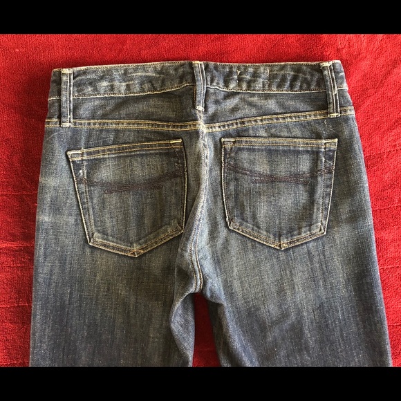 Gap Jeans Size 26/2 Long & Lean 1969, Boot Cut Dark Wash EUC - Picture 4 of 9